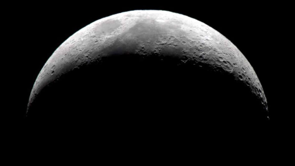 gaseous_moon-sixteen_nine